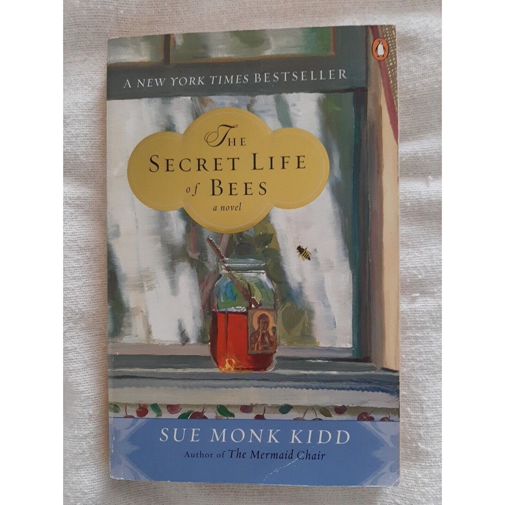 Book " The Secret Life Of Bees" By Sue Monk Kidd Fiction Paperback